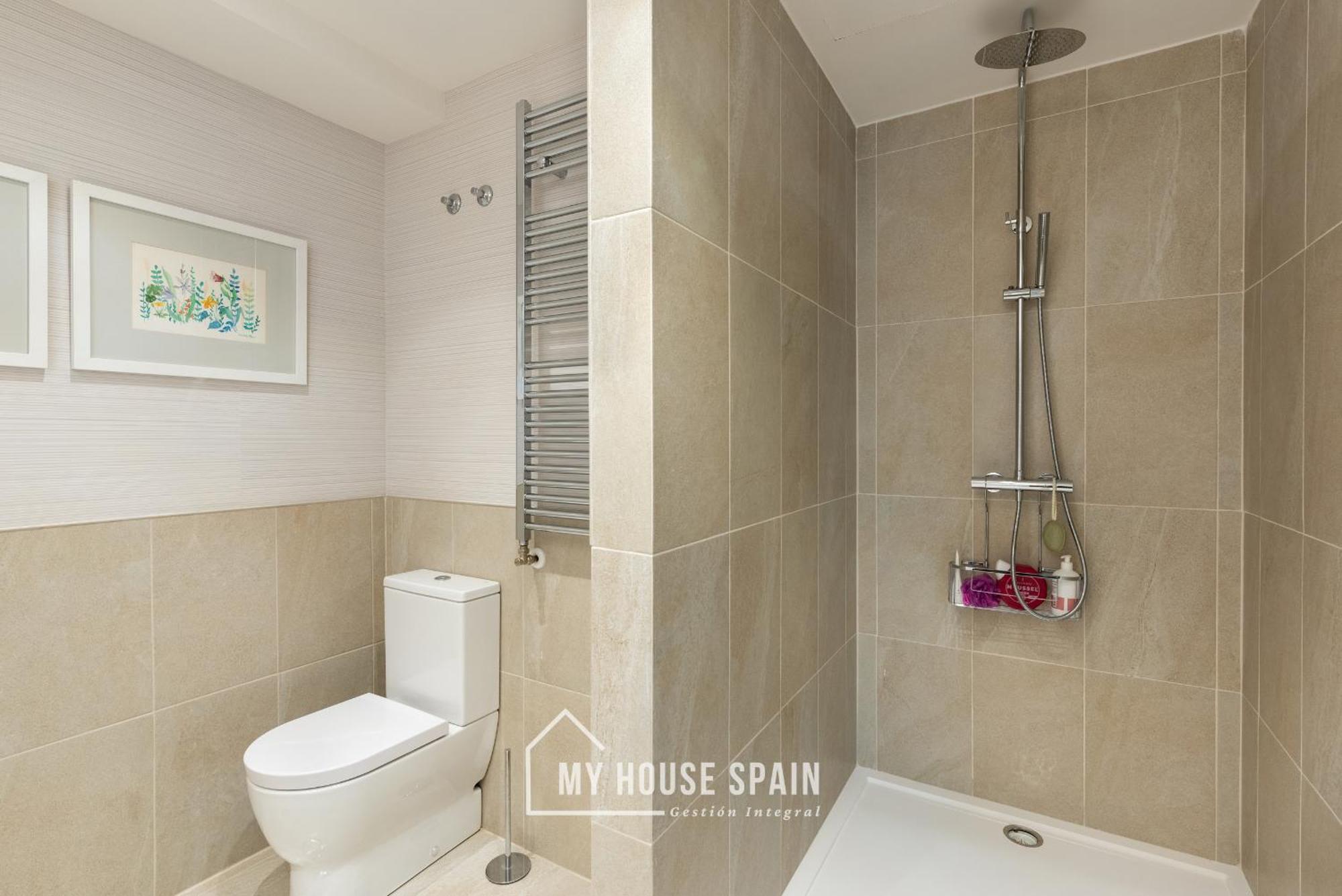 Myhousespain - Centrico Piso Junto A La Playa Gijon Exterior photo