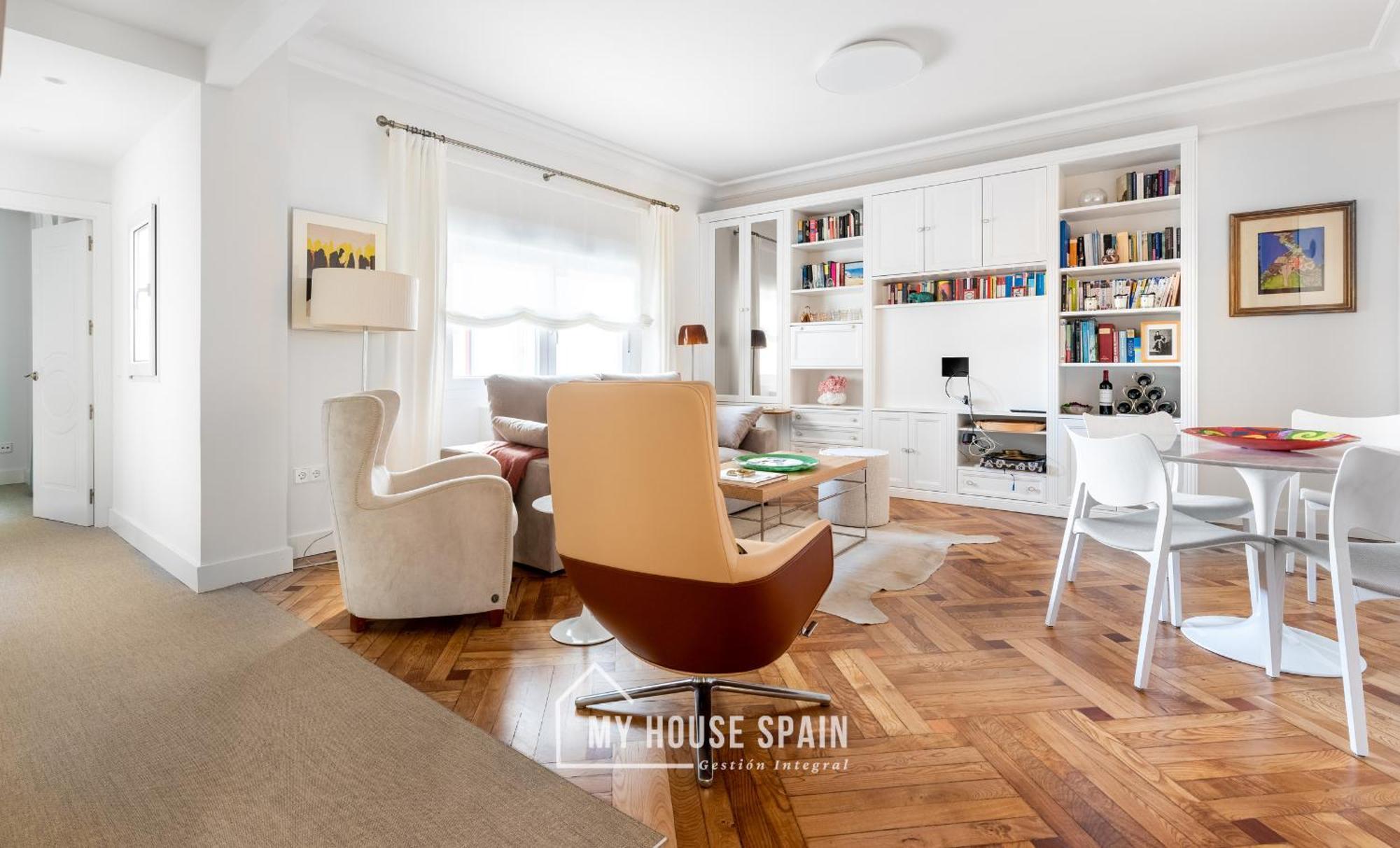 Myhousespain - Centrico Piso Junto A La Playa Gijon Exterior photo