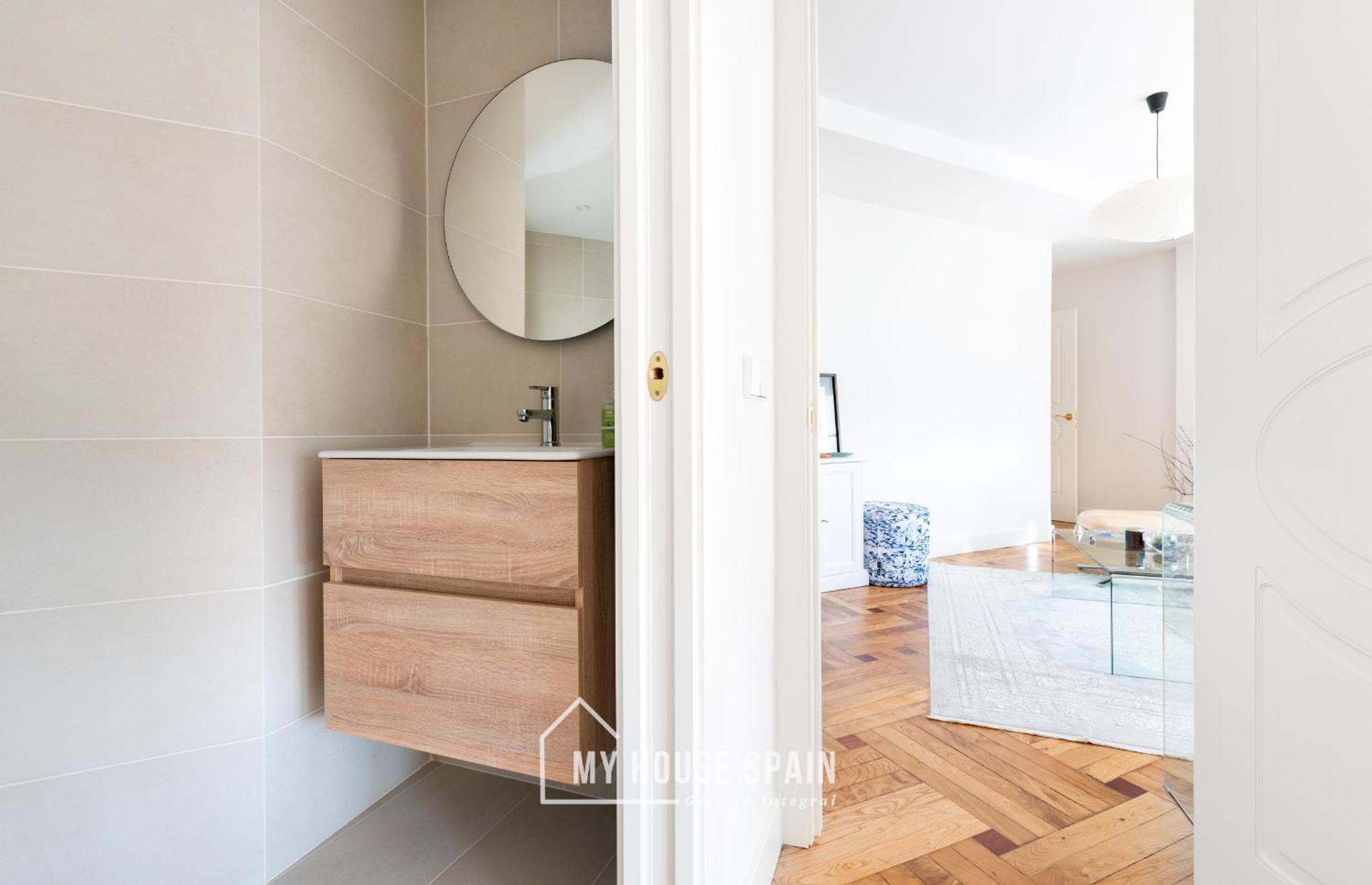Myhousespain - Centrico Piso Junto A La Playa Gijon Exterior photo